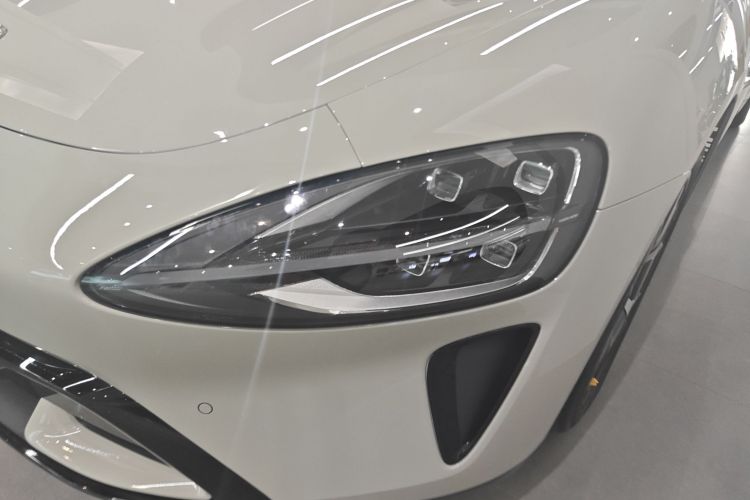 MI SU7 2024 image de voiture #27