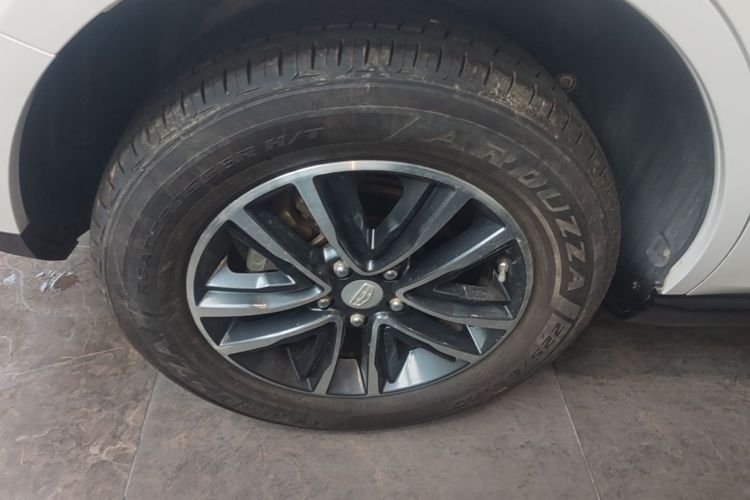 GEELY Vision X6 2019 image de voiture #10
