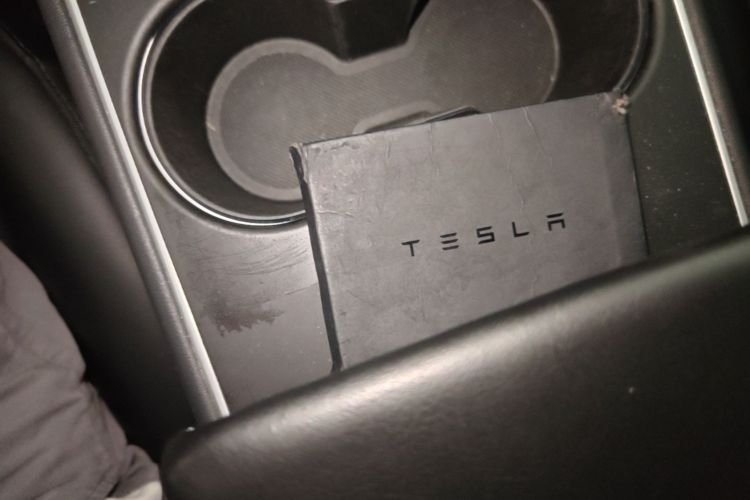 Tesla Model 3 2020 car image #9
