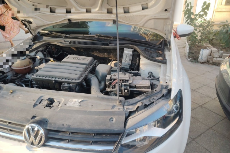 Volkswagen Polo 2016 car image #29