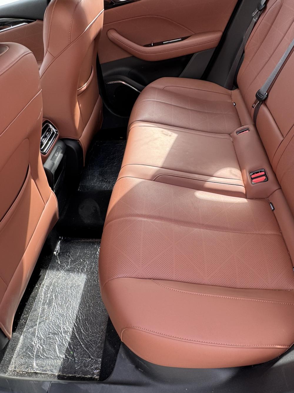 GEELY Emgrand 2025 #20 GEELY Emgrand 2025 car image #20
