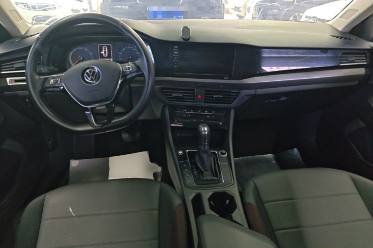 Volkswagen Bora 2021 car image #10