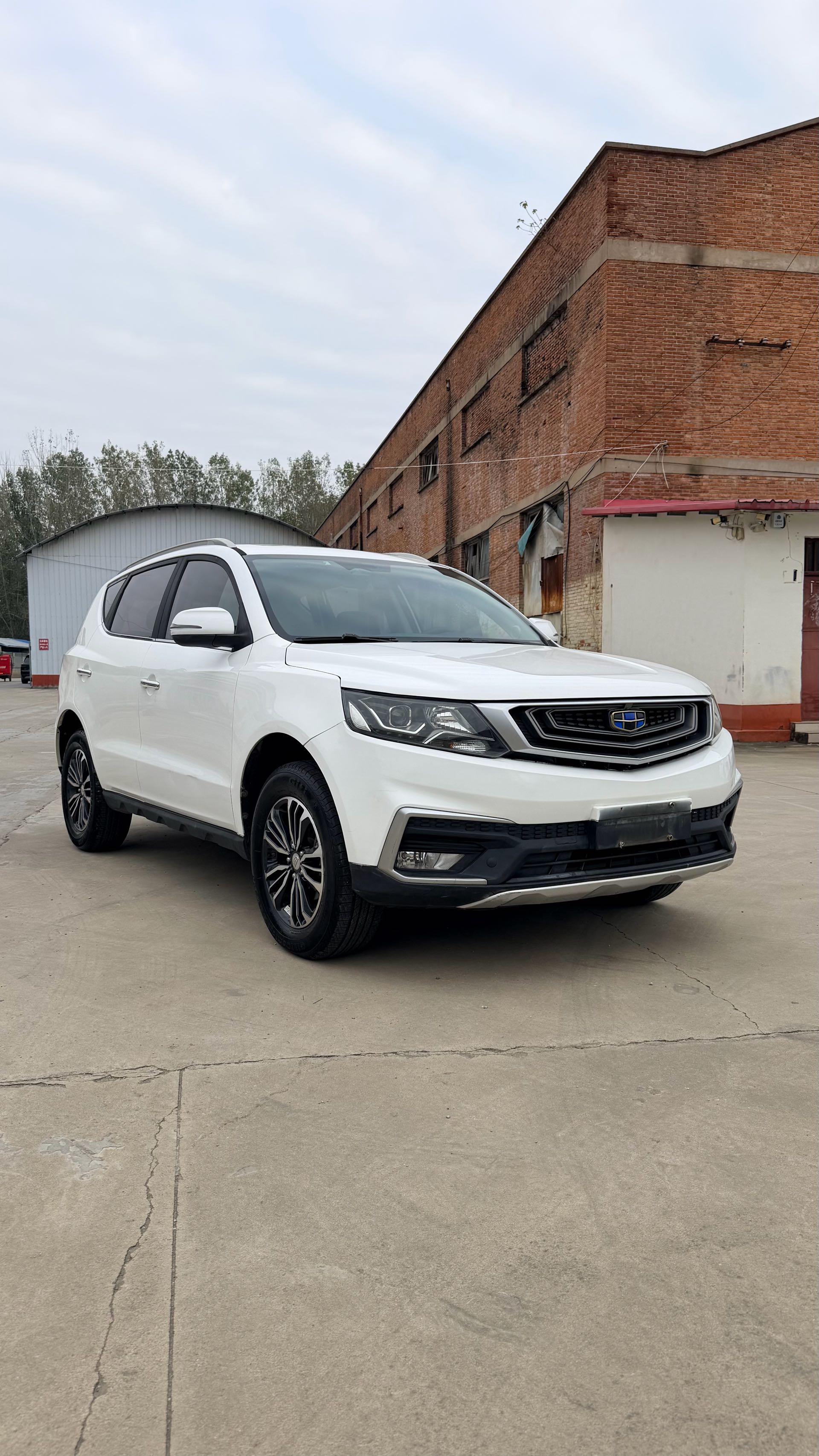 GEELY Vision X6 2019 car image #3