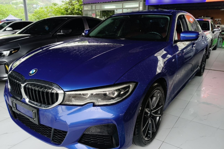 BMW 3 Series 2021 car image #2