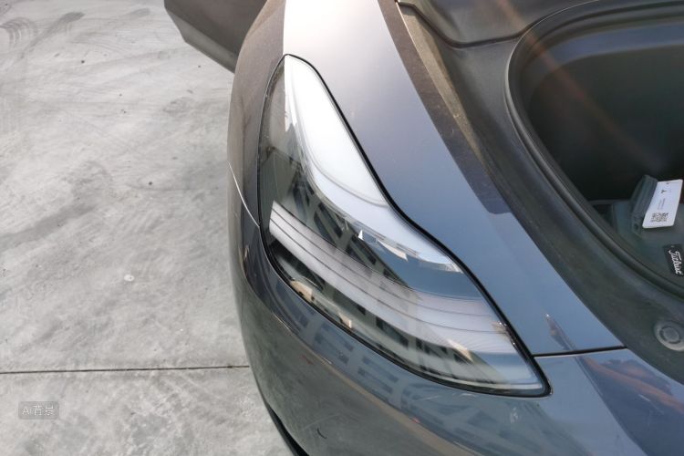 Tesla Model Y 2022 #8 Tesla Model Y 2022 car image #8