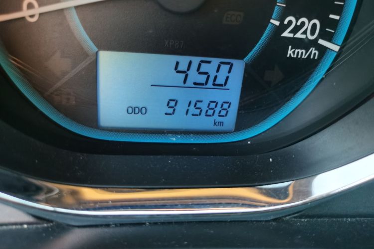 Toyota Vios 2015 car image #8
