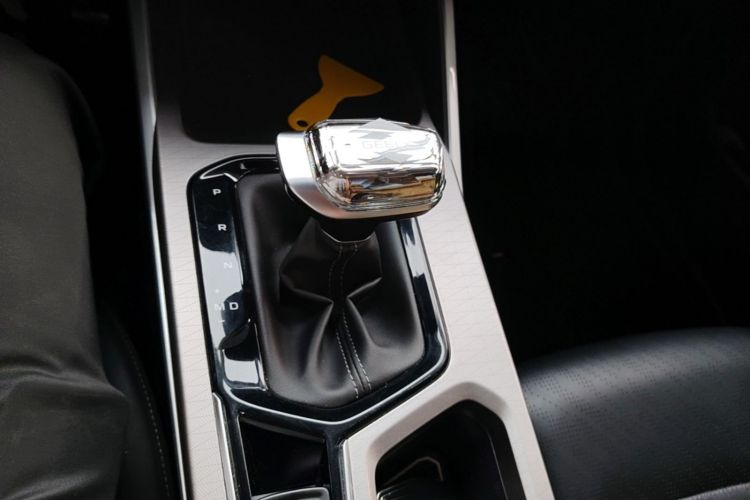 GEELY Emgrand 2022 car image #19