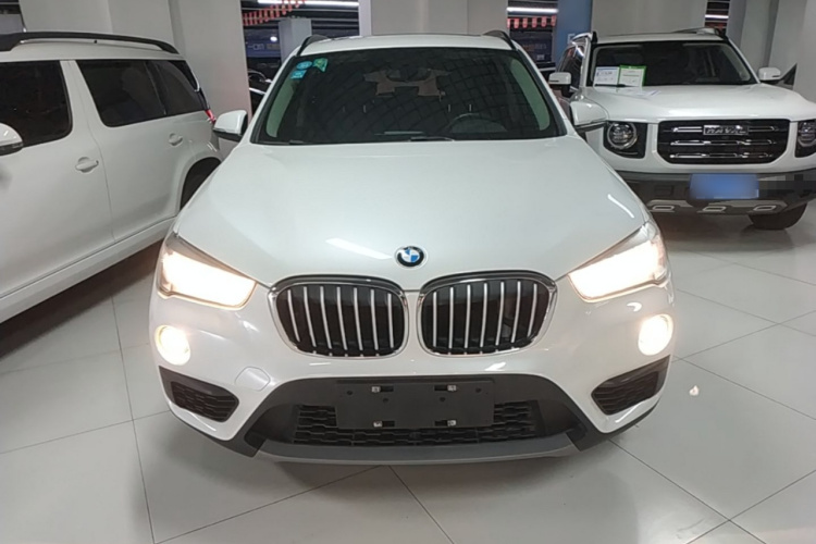 BMW X1 2017 #3 BMW X1 2017 car image #3