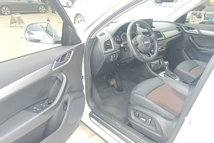 Audi Q3 2017 #16 Audi Q3 2017 car image #16