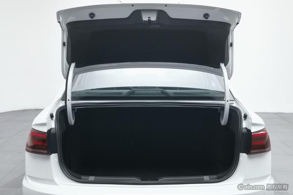 Volkswagen Bora 2020 car image #23