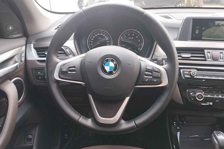 BMW X1 2019 #21 BMW X1 2019 car image #21
