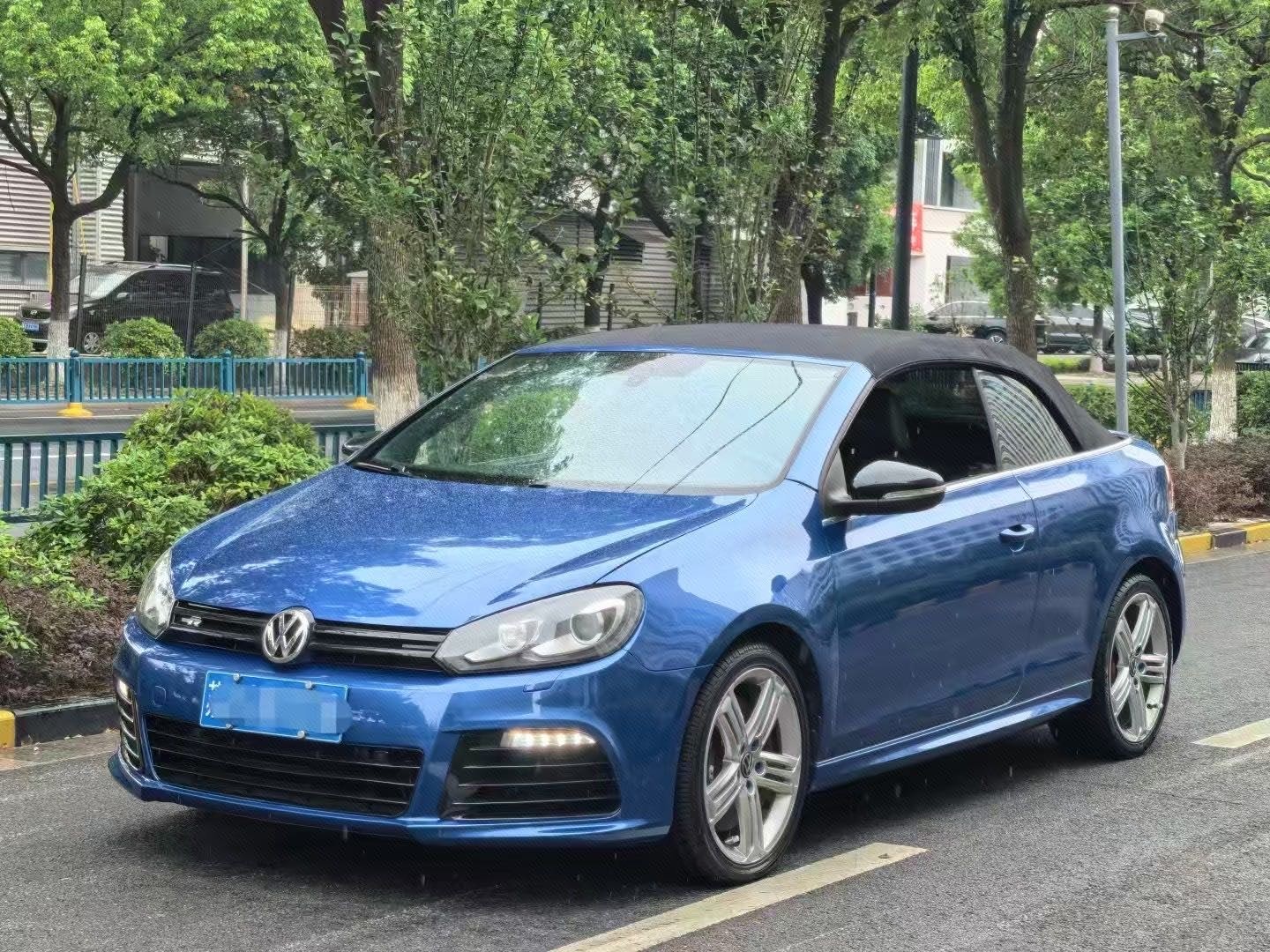 Volkswagen Golf (Imported) 2014 car image 