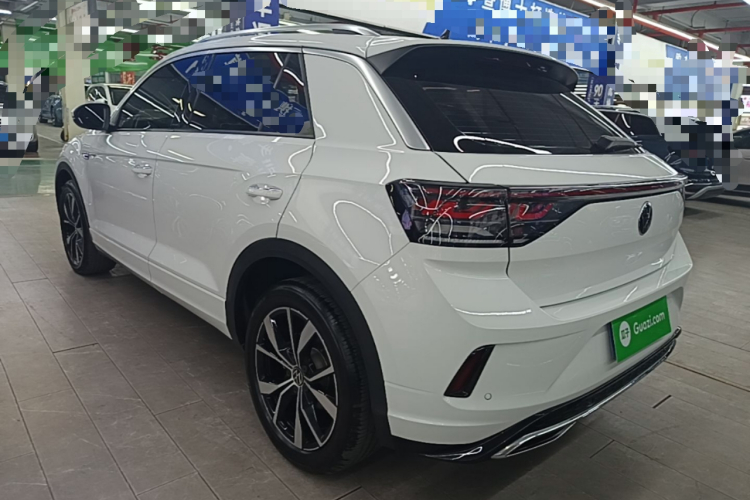 Volkswagen T-Roc 2024 car image #7