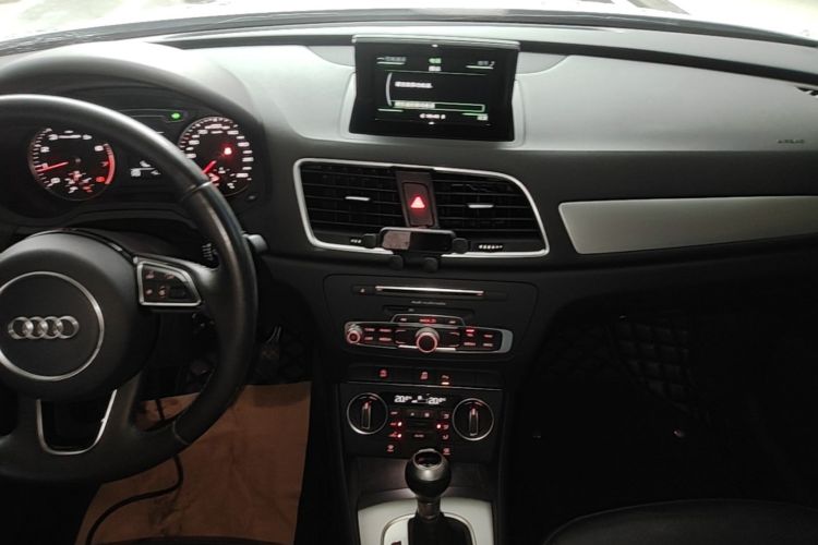 Audi Q3 2017 #13 Audi Q3 2017 car image #13
