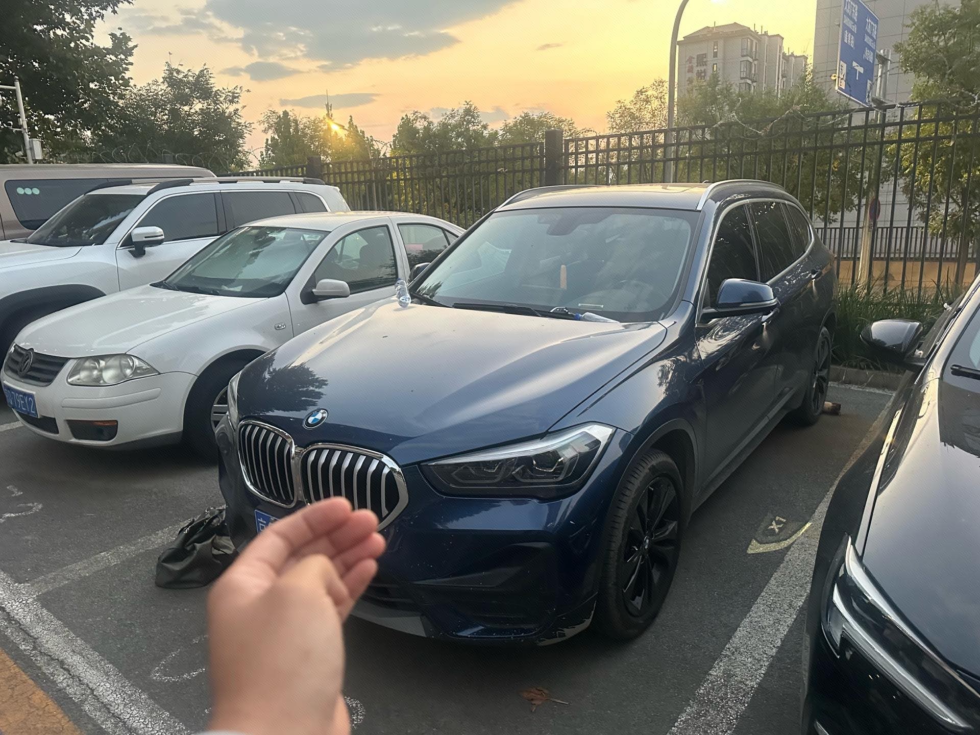 BMW X1 2021 car image 