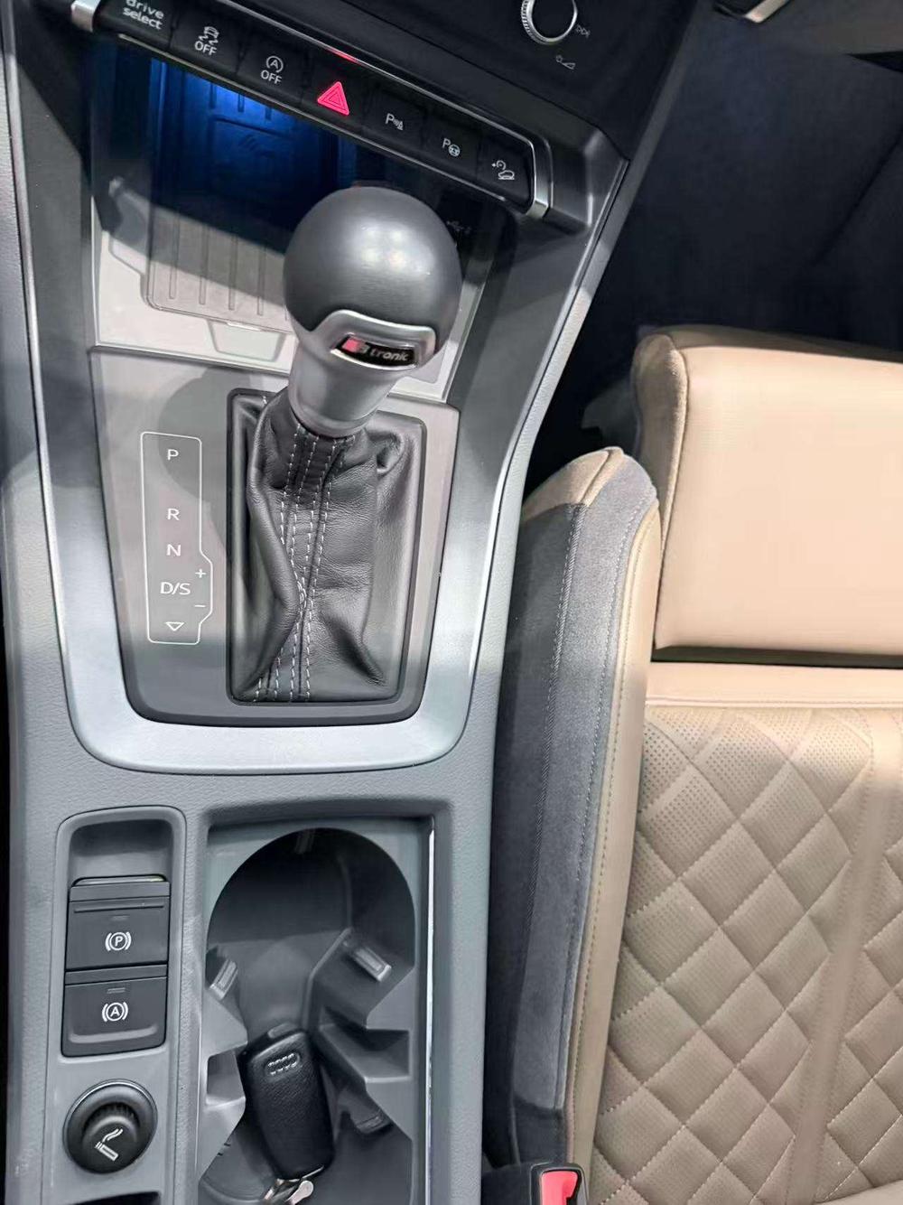 Audi Q3 2023 #10 Audi Q3 2023 immagine di auto #10