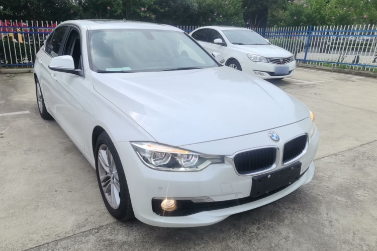 BMW 3 Series 2017 #4 BMW 3 Series 2017 car image #4