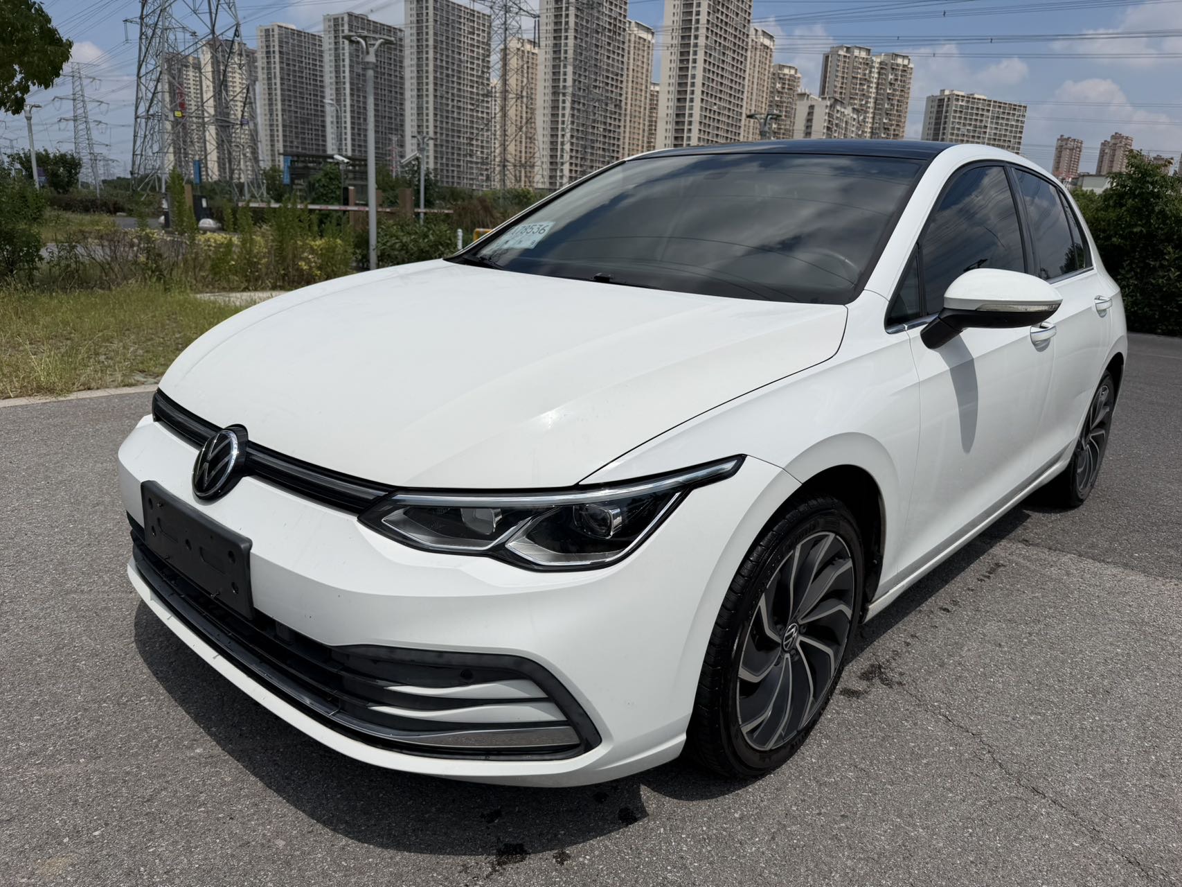Volkswagen Golf 2021 car image 