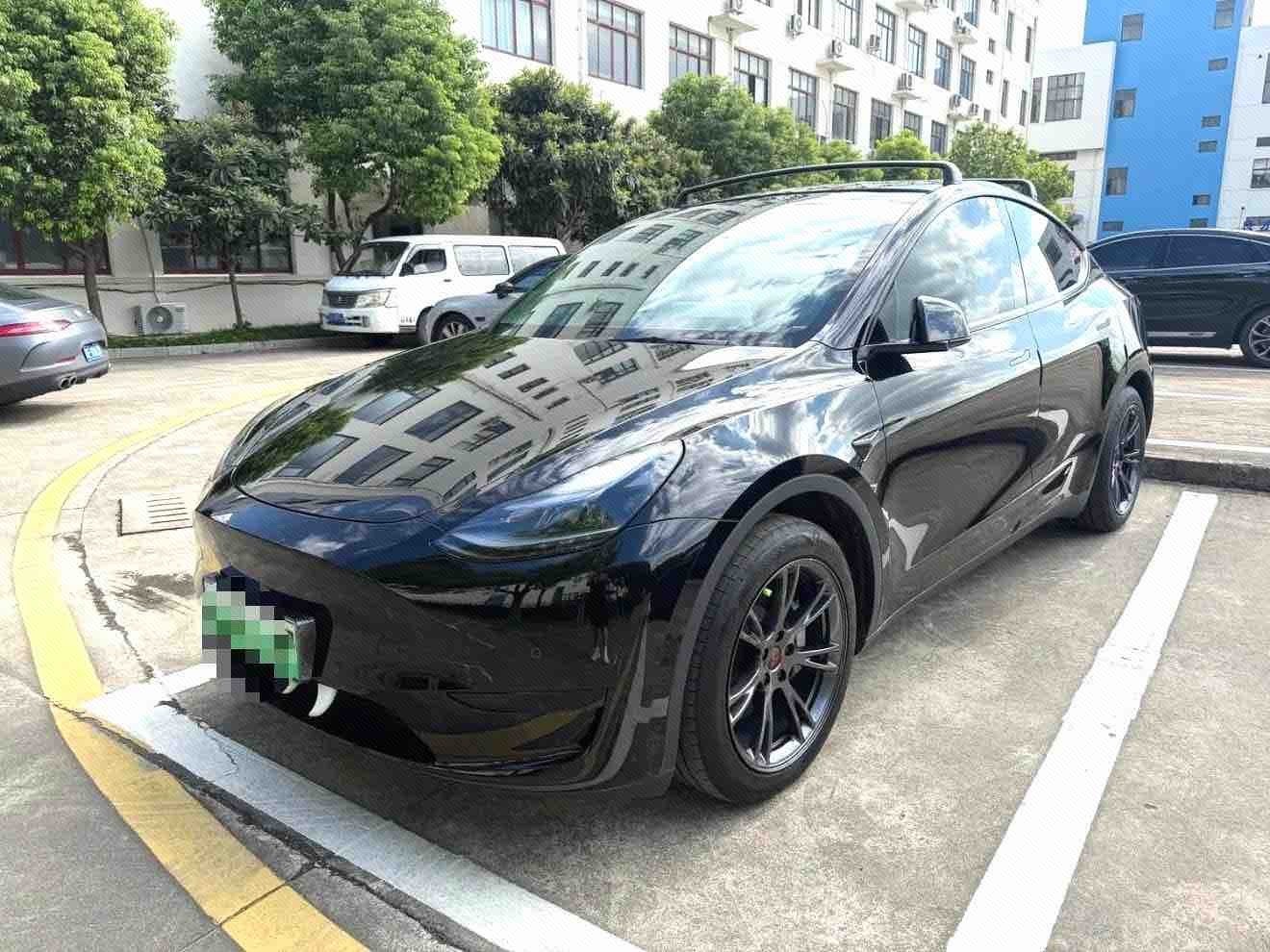 Tesla Model Y 2024 car image 