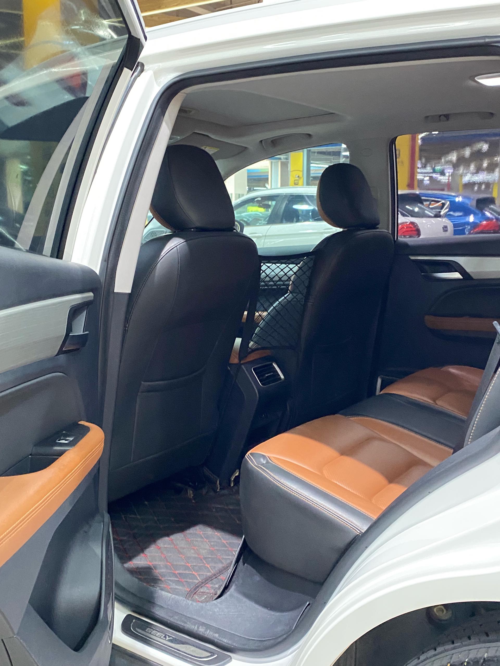 GEELY Vision X6 2020 car image #12