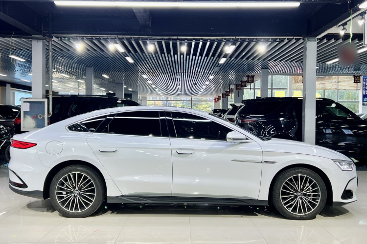 BYD Han 2023 car image #6