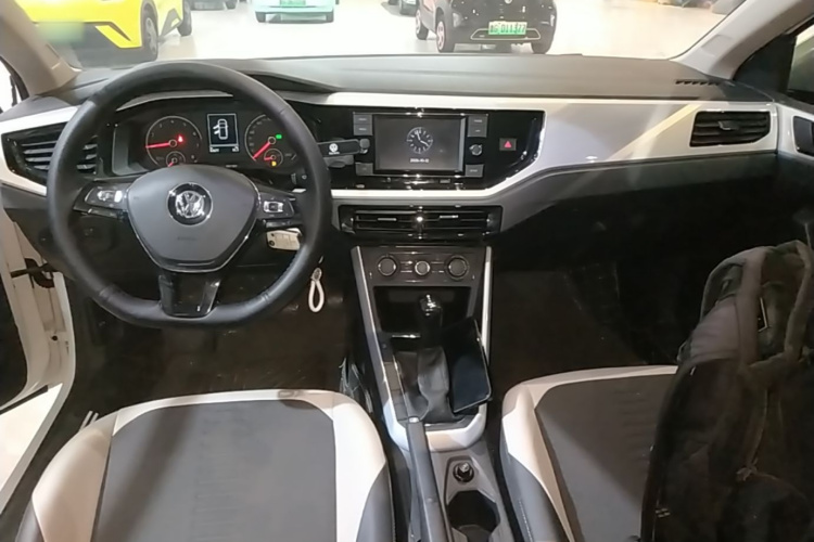 Volkswagen Polo 2020 immagine di auto #10