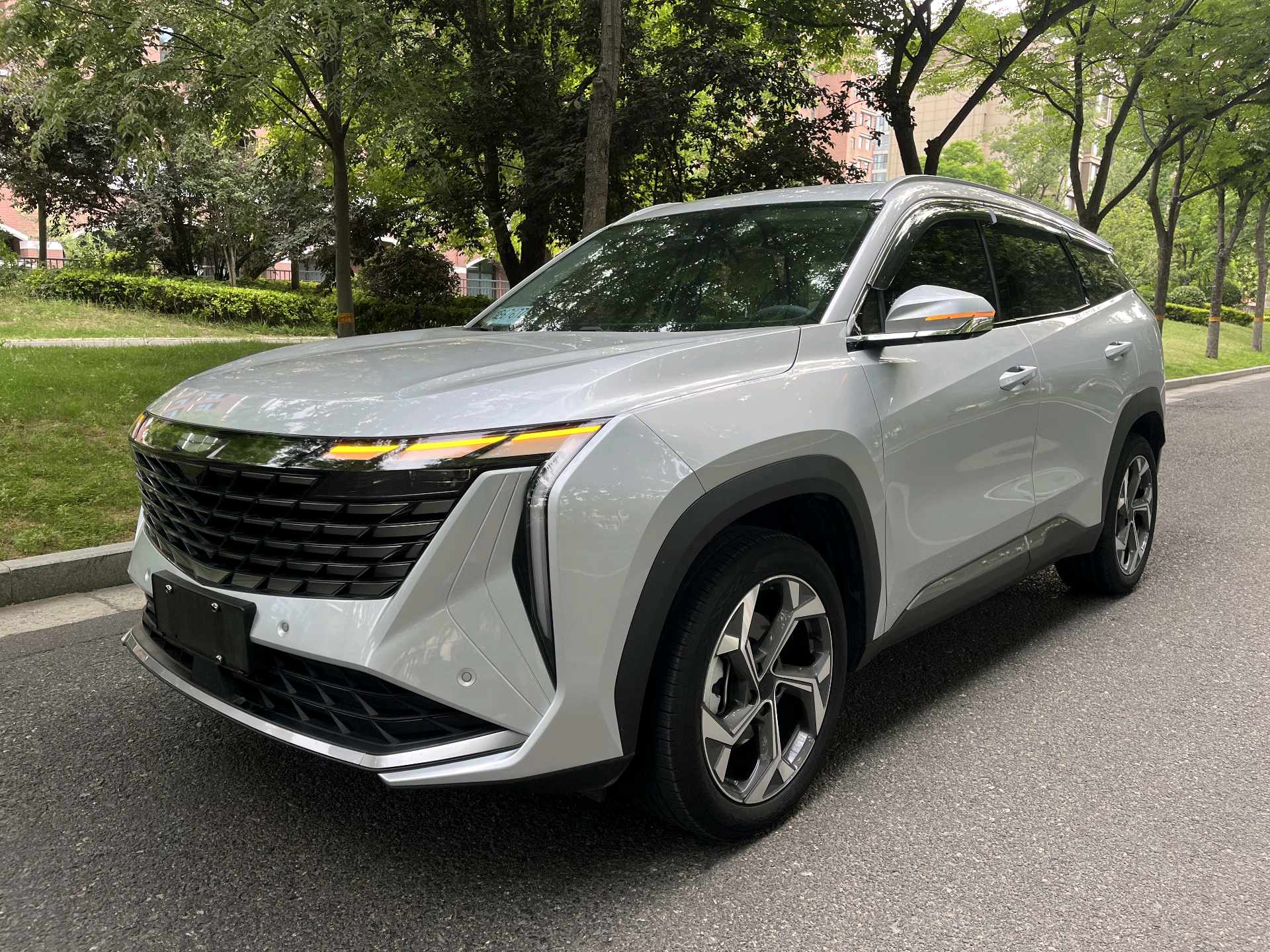 GEELY Boyue L 2023 car image 