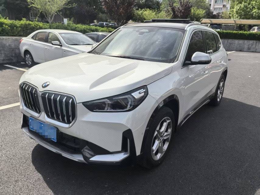 BMW X1 2024 BMW X1 2024 car image