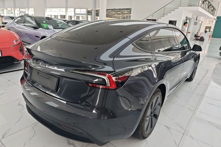 Tesla Model 3 2024 #7 Tesla Model 3 2024 car image #7