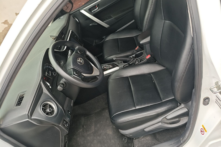 Toyota Corolla 2018 #15 Toyota Corolla 2018 car image #15