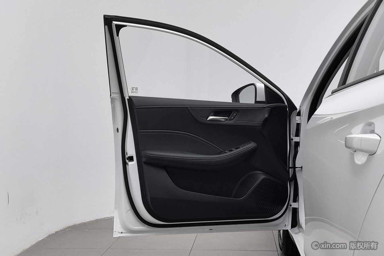 Roewe i5 2025 صورة سيارة #8