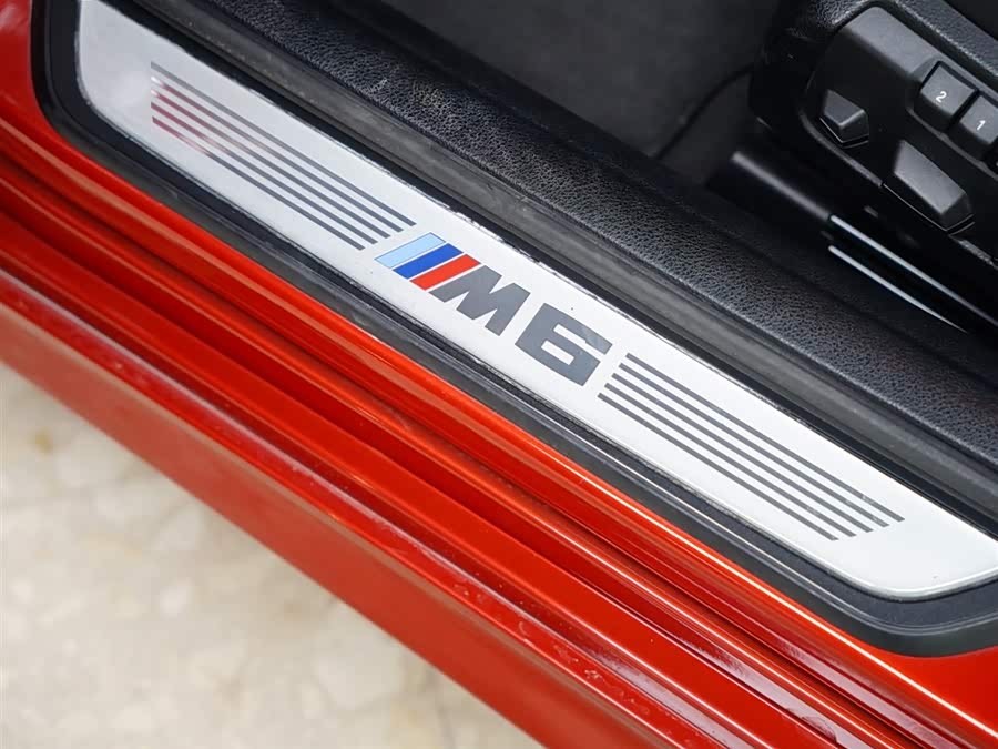 BMW M6 2016 car image #40