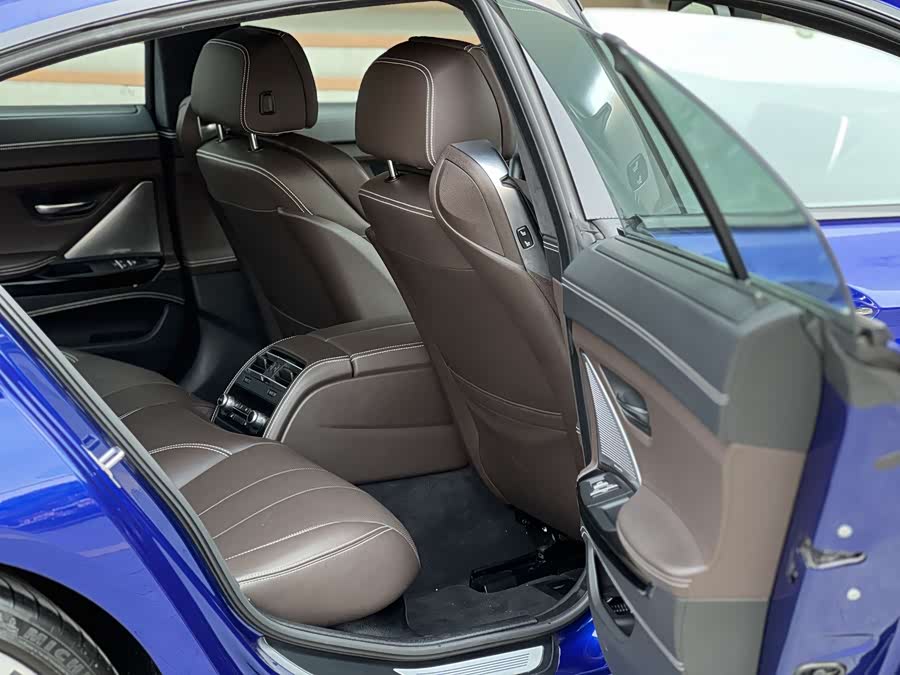 BMW M6 2015 car image #40