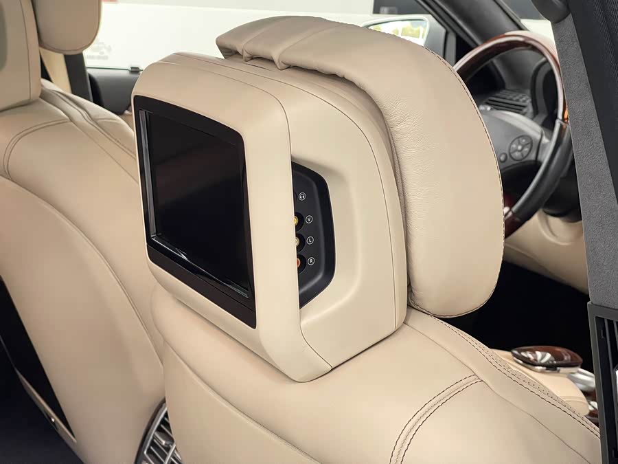 Mercedes-Benz S Class 2015 immagine di auto #40