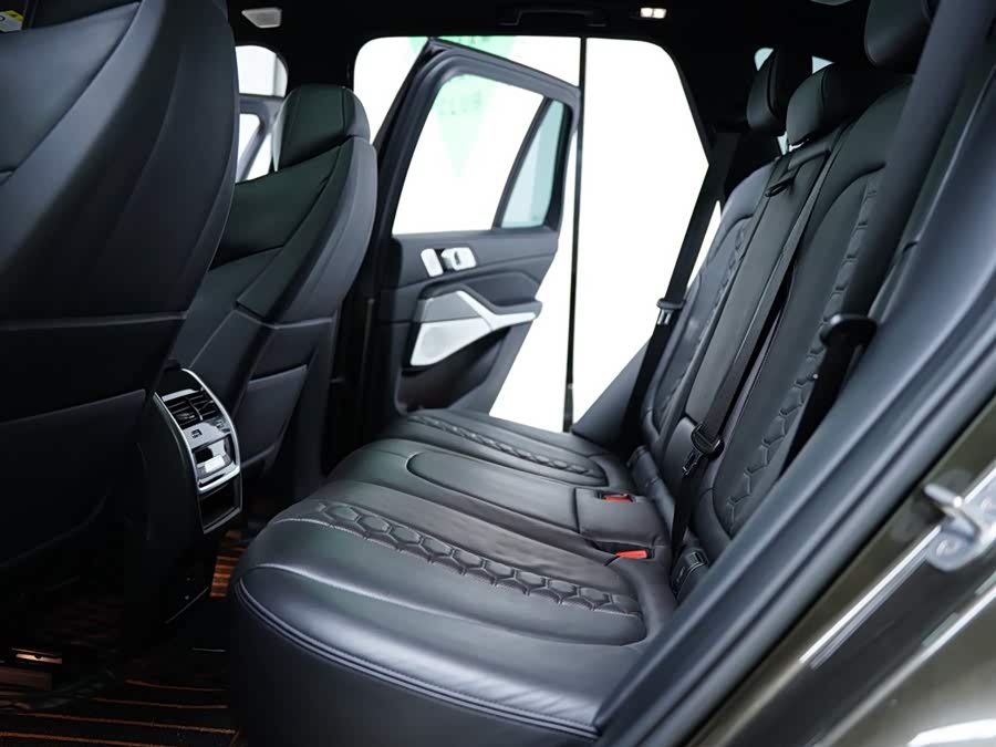 BMW X5 M 2020 car image #40