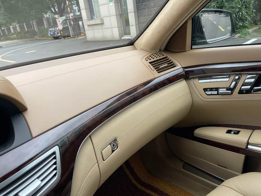 Mercedes-Benz S Class 2012 immagine di auto #40