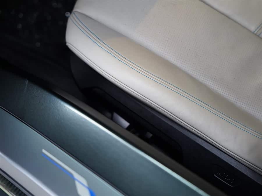 BMW i8 2016 صورة سيارة #40