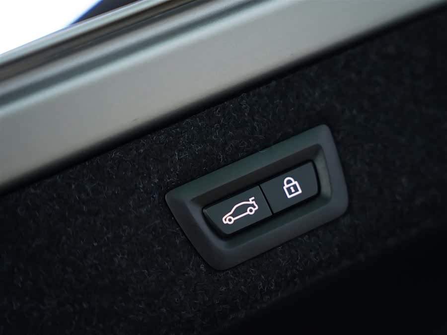 BMW M5 2022 صورة سيارة #40