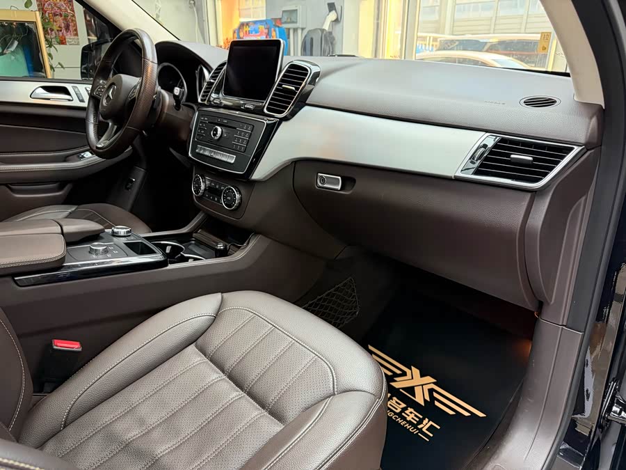 Mercedes-Benz GLE Class 2015 #40 Mercedes-Benz GLE Class 2015 car image #40