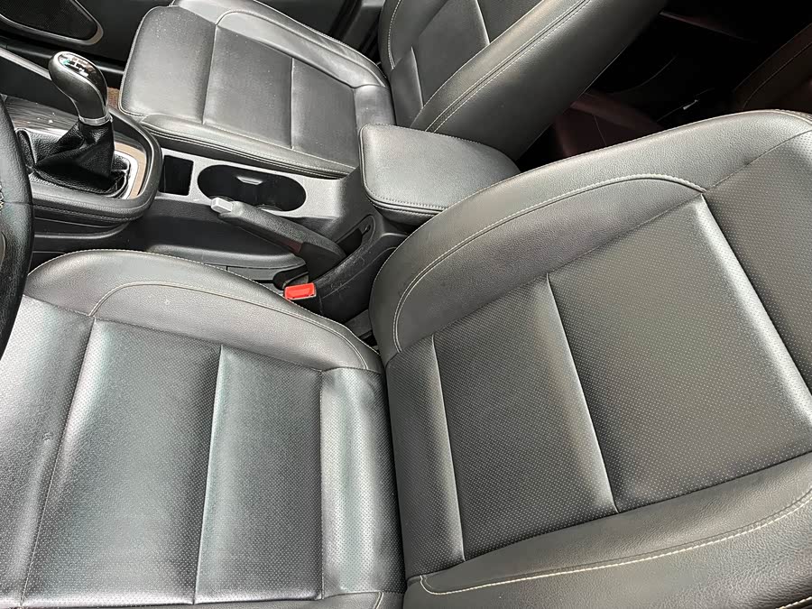 SWM斯威汽车 SWM斯威X7 2016 汽车图片 #40