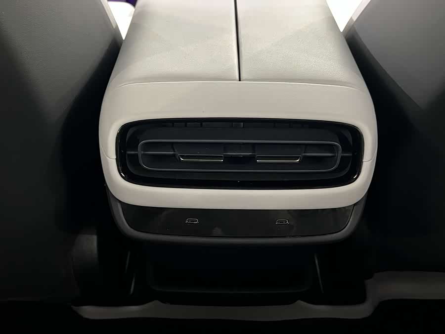 MI SU7 2024 car image #40