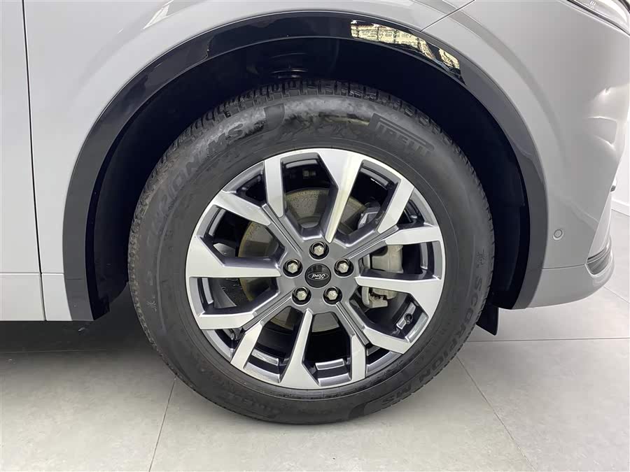 Ford Edge 2023 car image #40