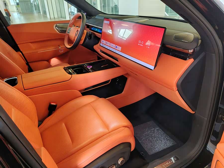 Lynk & Co 900 2025 car image #40