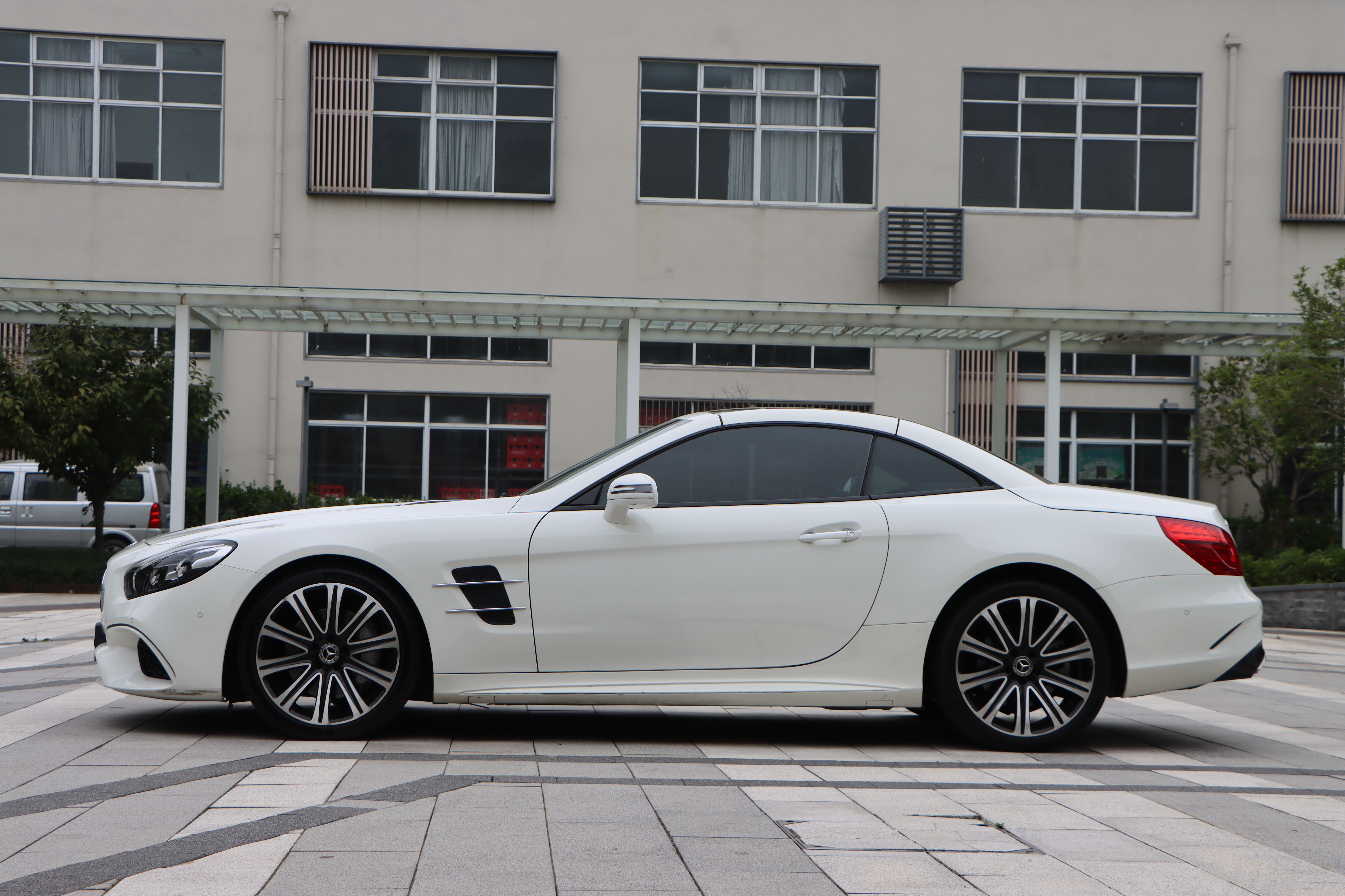 Mercedes-Benz SL Class 2019 car image #40