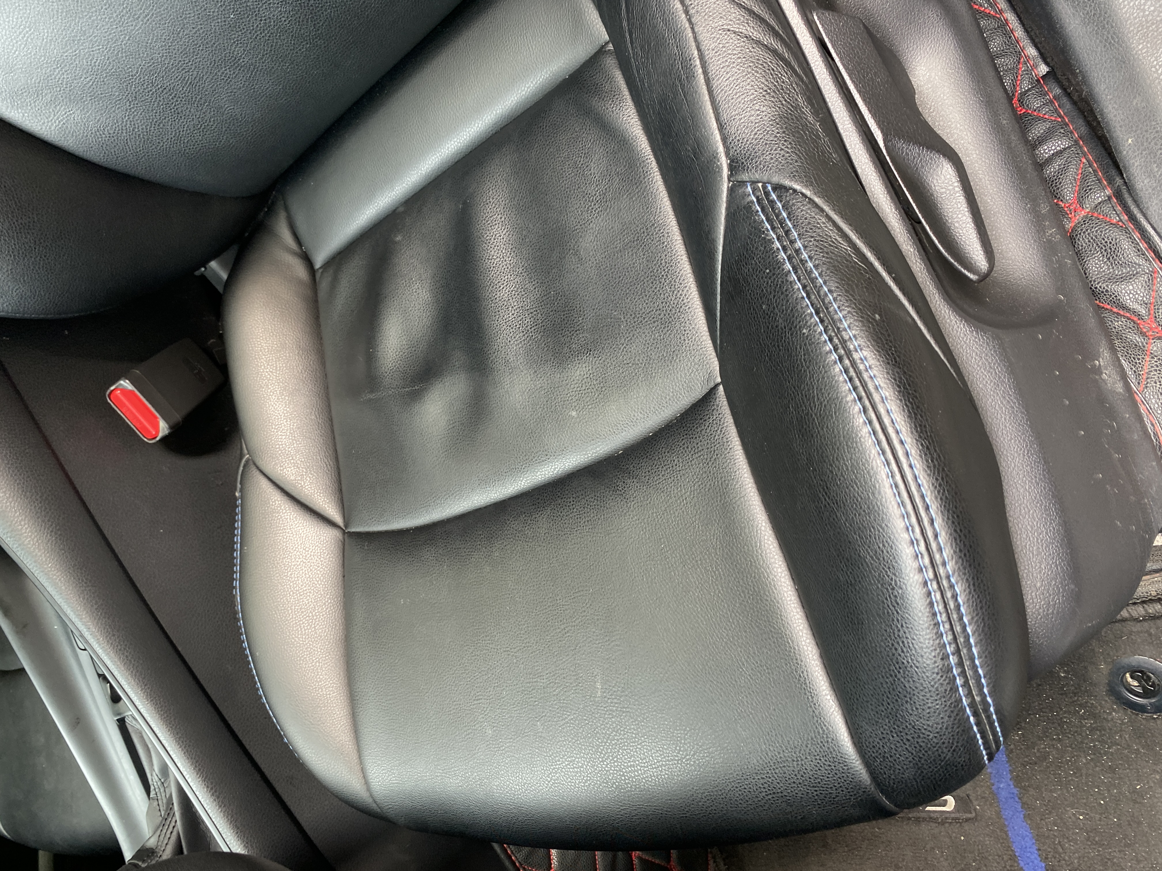 Toyota C-HR 2022 #40 Toyota C-HR 2022 صورة سيارة #40