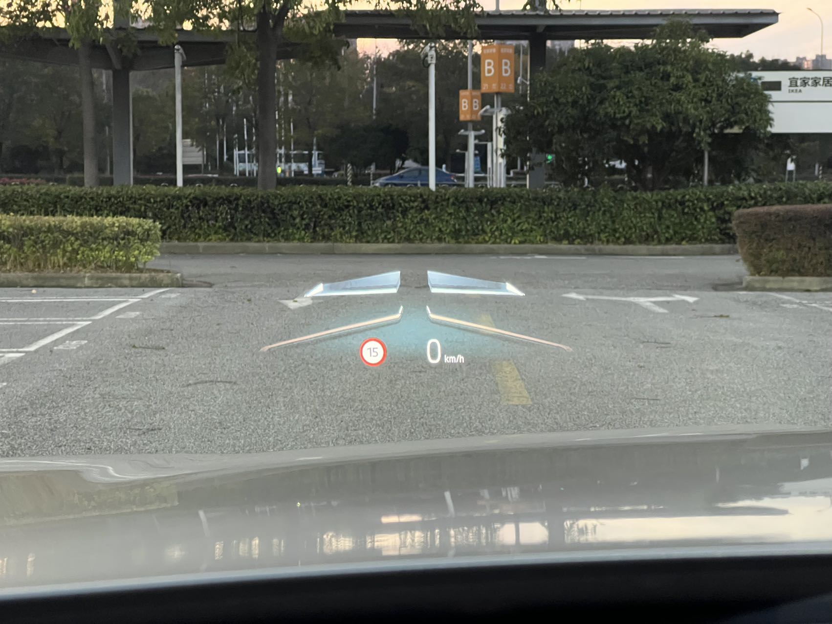 BMW i7 2023 car image #40