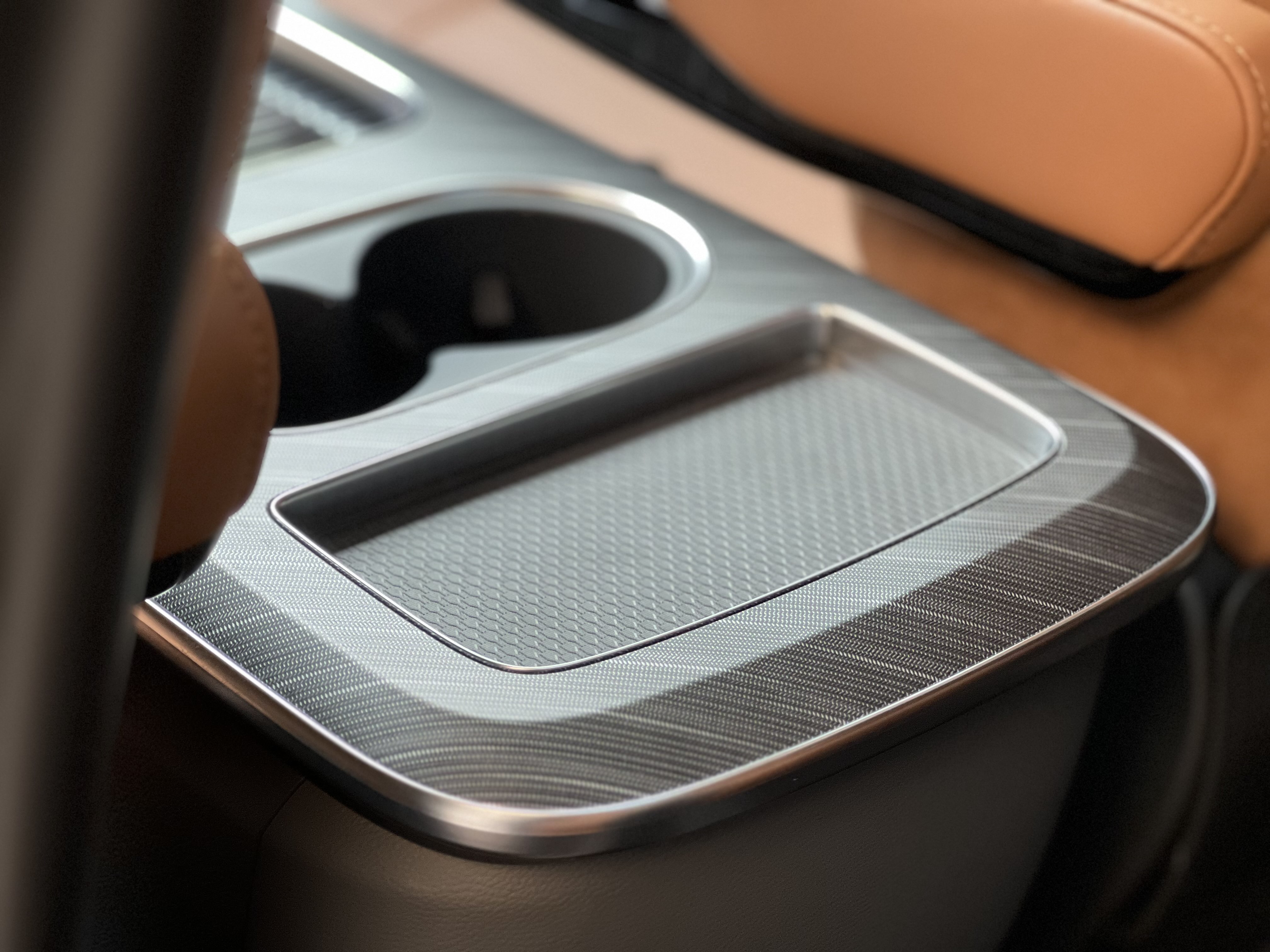 HongQi HQ9 PHEV 2024 #40 HongQi HQ9 PHEV 2024 car image #40