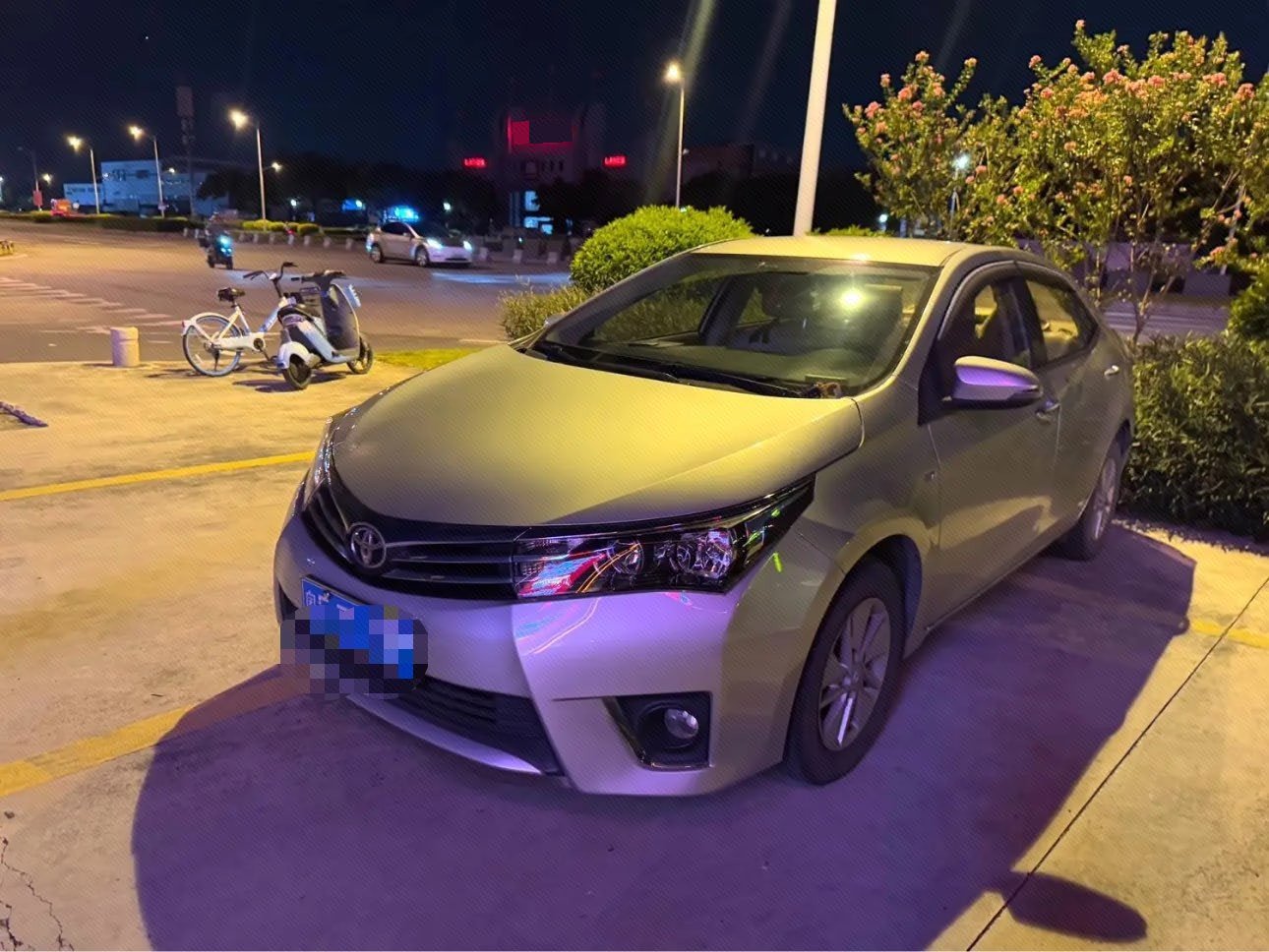 Toyota Corolla 2015 Toyota Corolla 2015 car image