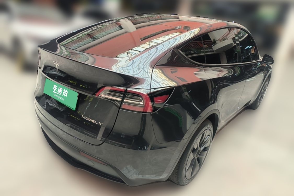 Tesla Model Y 2024 #4 Tesla Model Y 2024 car image #4