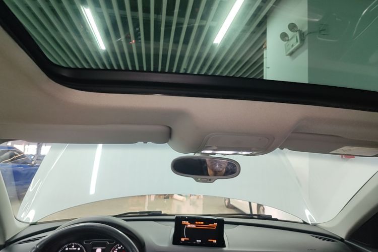 Audi Q3 2015 #18 Audi Q3 2015 car image #18